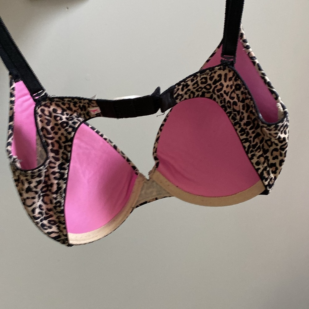 Victoria’s Secret Pink wear everywhere push-up bra in leopard size 32D - Picture 2 of 6